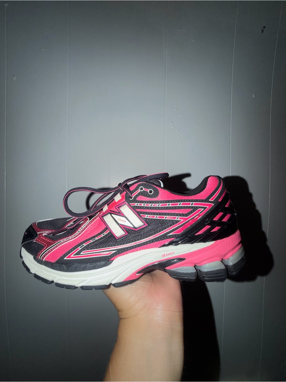 Men New Balance 1906R Pink & black sneakers Size 8